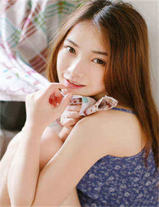 一路向西女主角王李丹妮-客厅H伦亲女小芳小雪图片